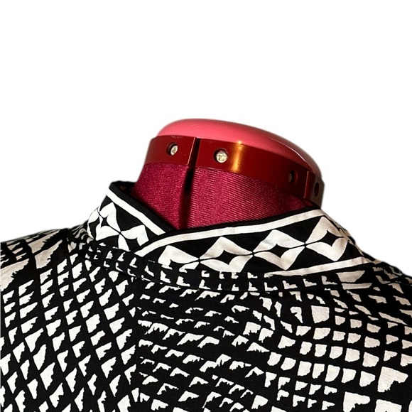 BCBGMAXAZRIA rayon spandex sleeveless pull on dress asymetrical collar - Picture 5 of 9